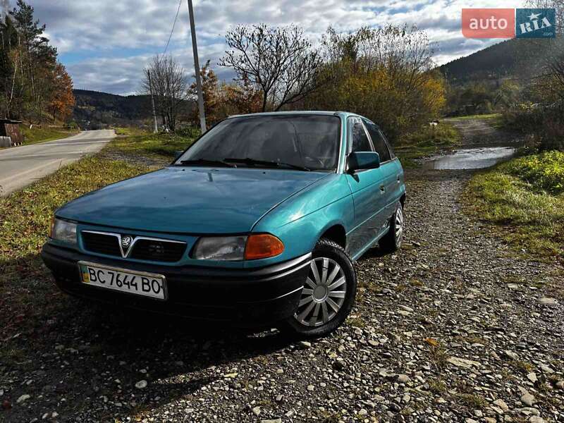 Хэтчбек Opel Astra 1994 в Бориславе