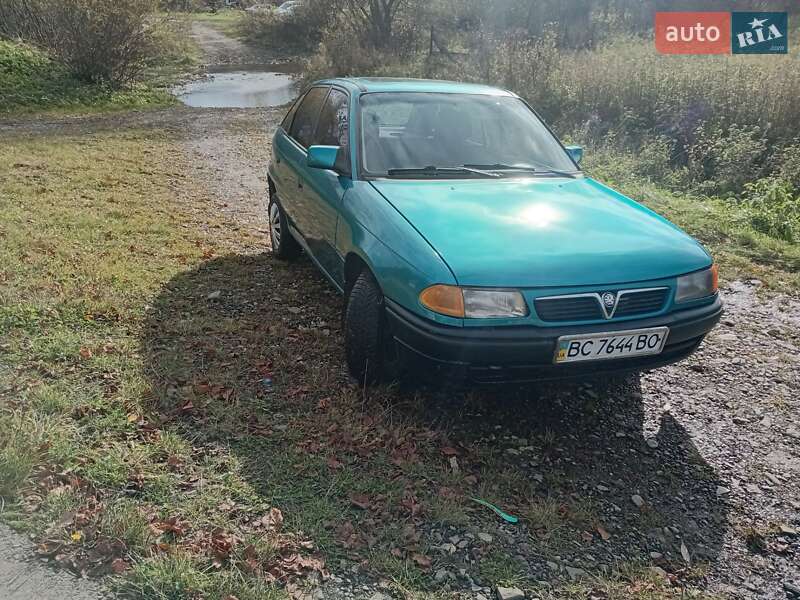 Хэтчбек Opel Astra 1994 в Бориславе
