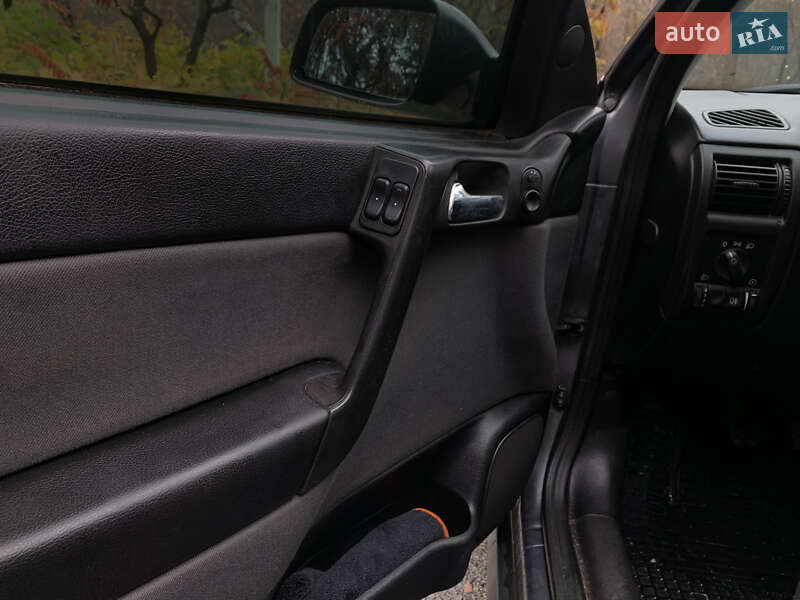 Седан Opel Astra 2008 в Краснограде фото 9 Седан Opel Astra 2008 в Краснограде