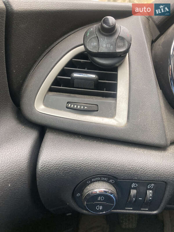 Універсал Opel Astra 2012 в Києві фото 13 Універсал Opel Astra 2012 в Києві