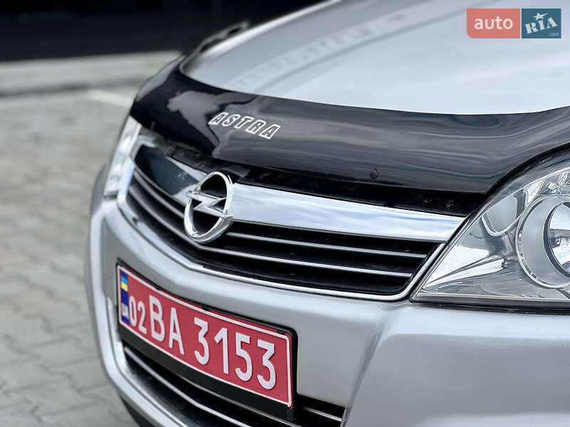 Универсал Opel Astra 2008 в Виннице