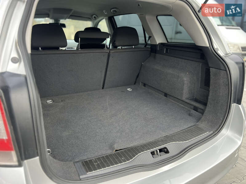 Универсал Opel Astra 2008 в Виннице