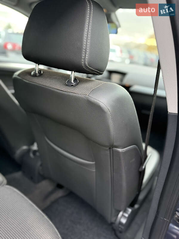 Универсал Opel Astra 2009 в Луцке фото 113 Универсал Opel Astra 2009 в Луцке