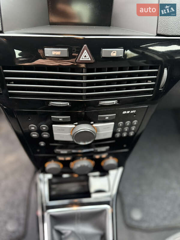 Универсал Opel Astra 2009 в Луцке фото 128 Универсал Opel Astra 2009 в Луцке