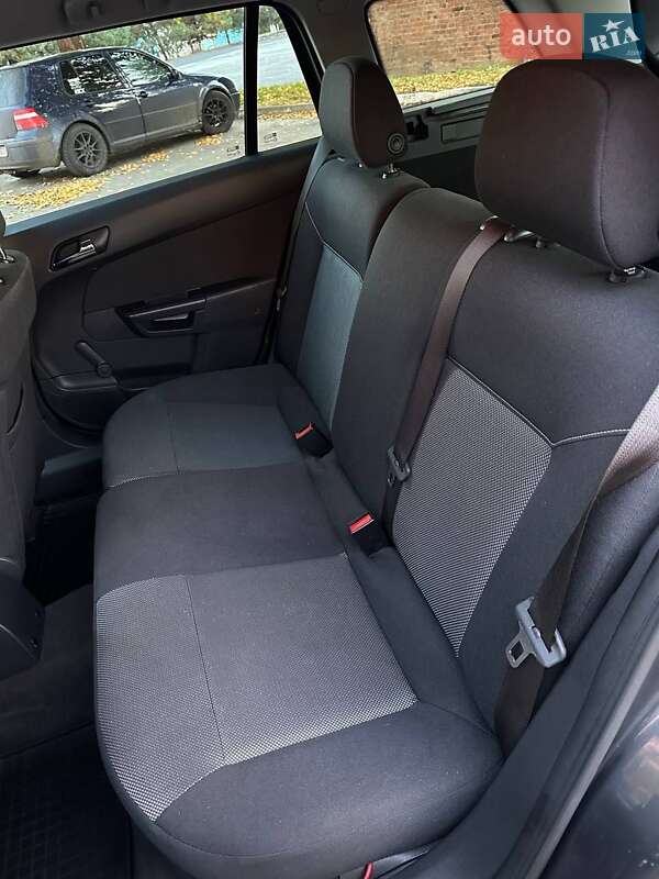 Універсал Opel Astra 2011 в Луцьку фото 19 Універсал Opel Astra 2011 в Луцьку