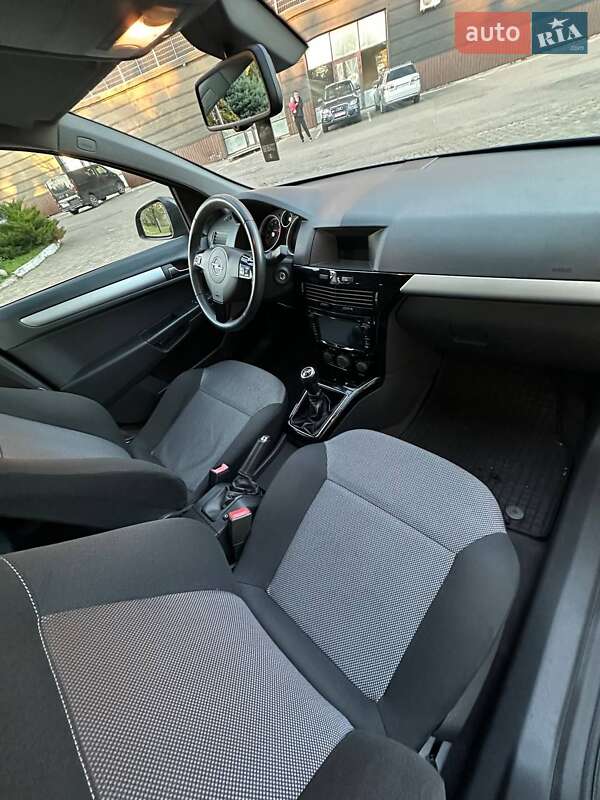 Універсал Opel Astra 2011 в Луцьку фото 24 Універсал Opel Astra 2011 в Луцьку