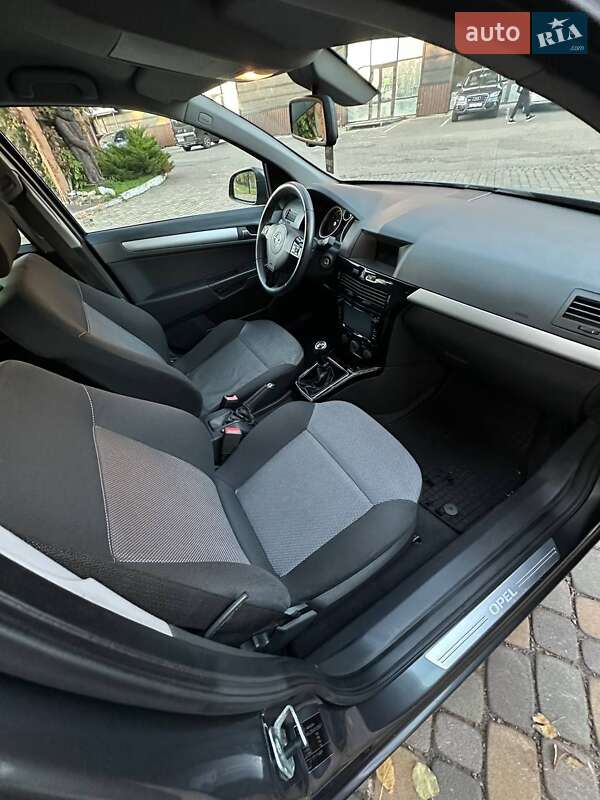 Універсал Opel Astra 2011 в Луцьку фото 59 Універсал Opel Astra 2011 в Луцьку