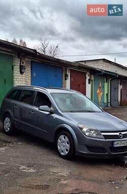 Универсал Opel Astra 2005 в Житомире