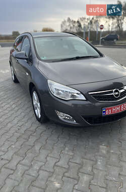 Универсал Opel Astra 2011 в Владимире Универсал Opel Astra 2011 в Владимире
