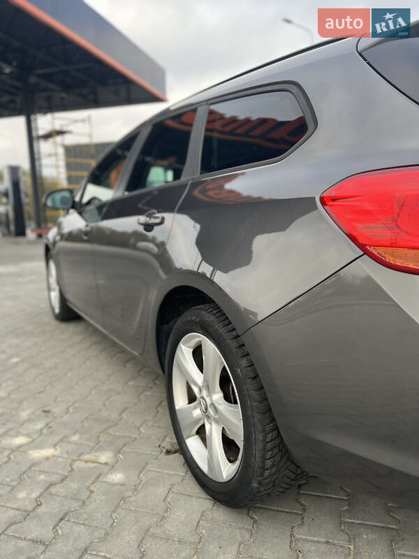Универсал Opel Astra 2011 в Владимире фото 17 Универсал Opel Astra 2011 в Владимире