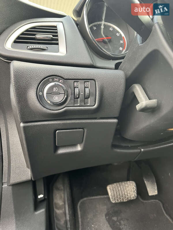 Универсал Opel Astra 2011 в Владимире фото 32 Универсал Opel Astra 2011 в Владимире