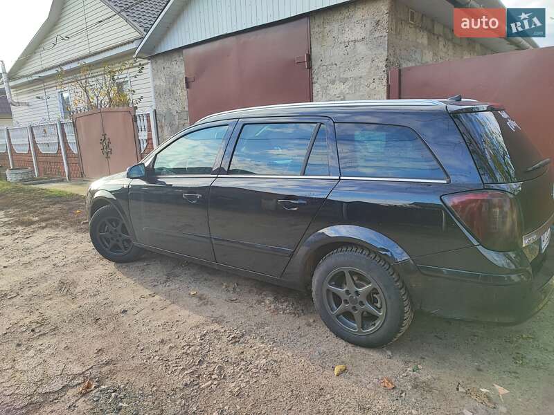 Універсал Opel Astra 2007 в Прилуках