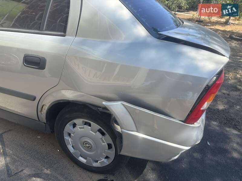 Седан Opel Astra 2006 в Шполі фото 10 Седан Opel Astra 2006 в Шполі