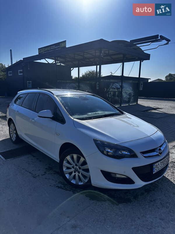 Универсал Opel Astra 2015 в Подгайцах фото Универсал Opel Astra 2015 в Подгайцах