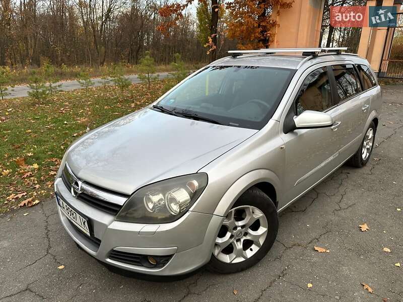 Універсал Opel Astra 2005 в Ватутіному