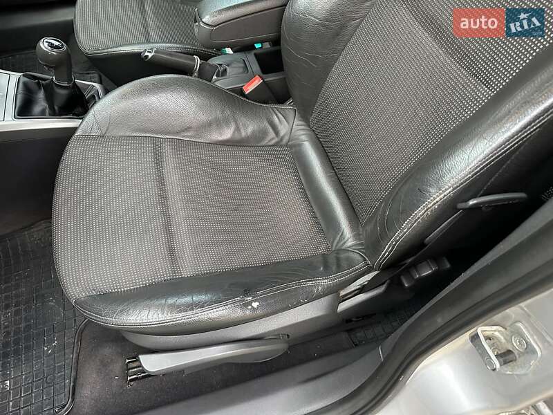 Універсал Opel Astra 2005 в Ватутіному