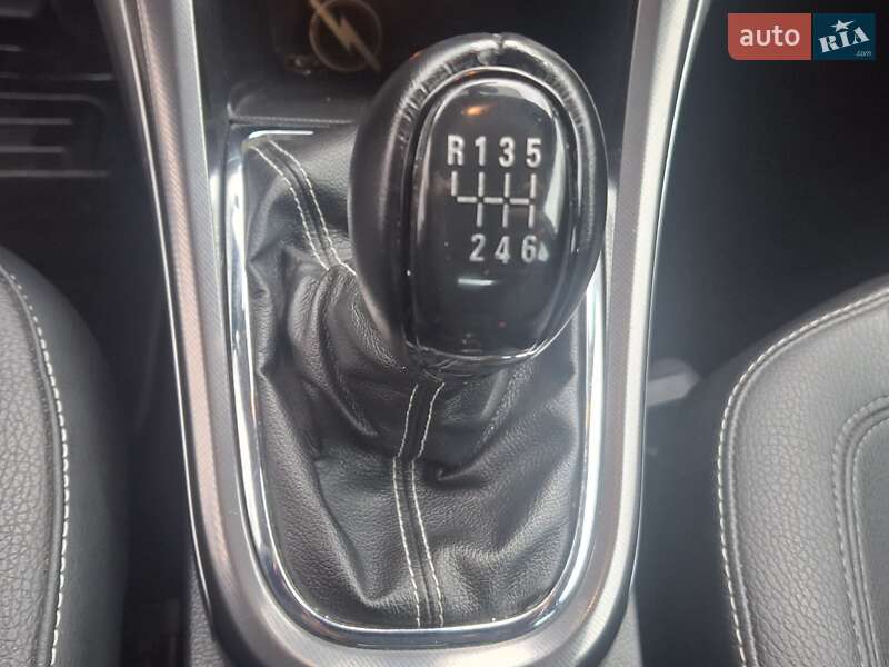 Универсал Opel Astra 2012 в Дрогобыче