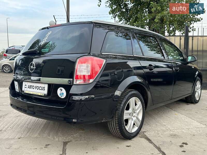 Універсал Opel Astra 2009 в Києві