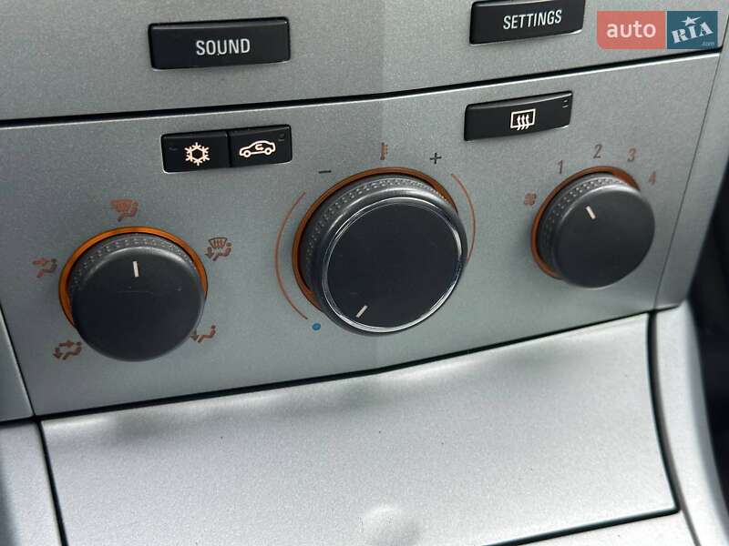 Універсал Opel Astra 2009 в Києві