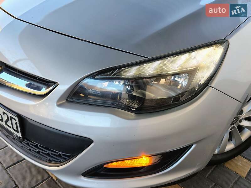 Универсал Opel Astra 2014 в Бориславе фото 11 Универсал Opel Astra 2014 в Бориславе