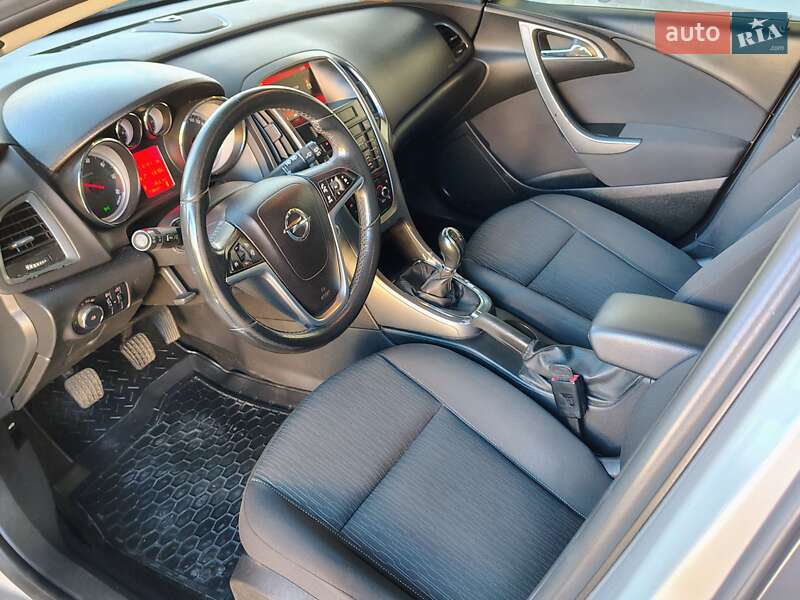 Универсал Opel Astra 2014 в Бориславе фото 64 Универсал Opel Astra 2014 в Бориславе