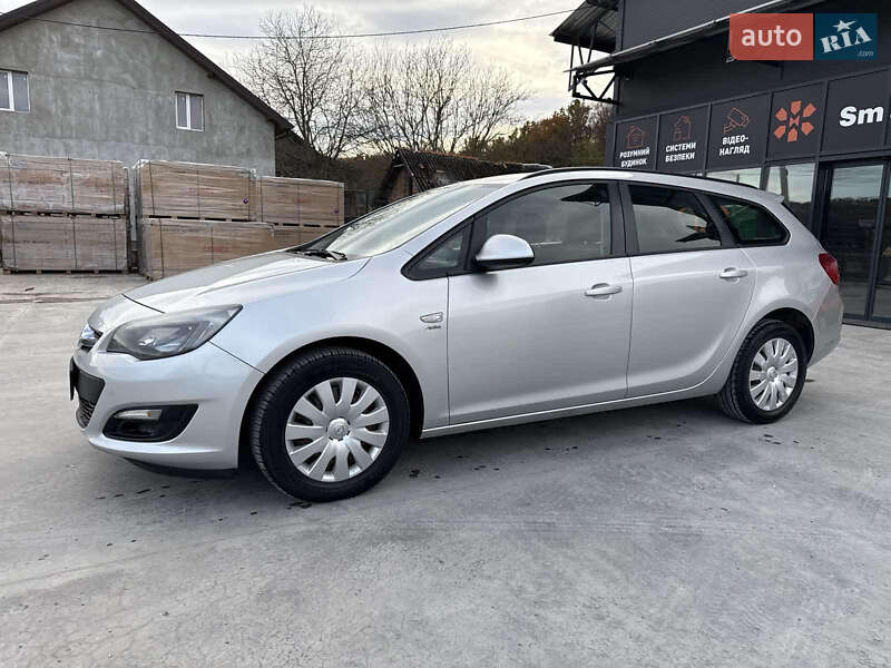 Універсал Opel Astra 2013 в Тернополі