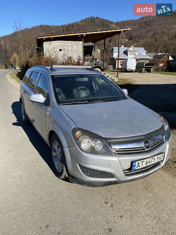 Універсал Opel Astra 2011 в Косові фото 4 Універсал Opel Astra 2011 в Косові