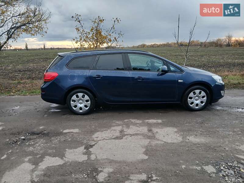 Универсал Opel Astra 2012 в Павлограде фото 6 Универсал Opel Astra 2012 в Павлограде