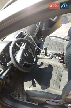 Универсал Opel Astra 2012 в Калуше