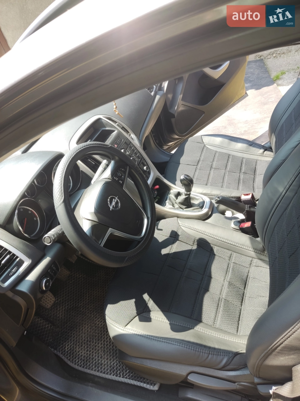 2011 Opel Astra - мініатюра 31