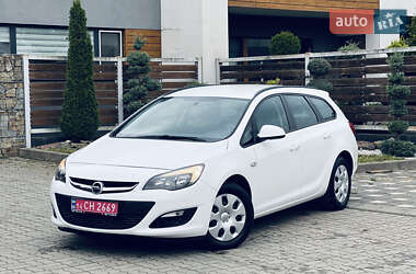 Універсал Opel Astra 2013 в Львові