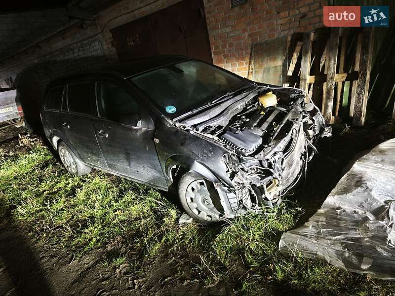 Универсал Opel Astra 2009 в Житомире