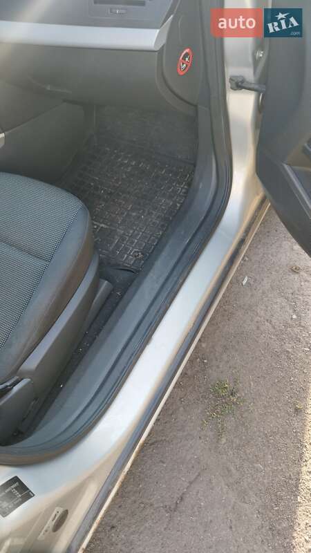 Хэтчбек Opel Astra 2006 в Киеве