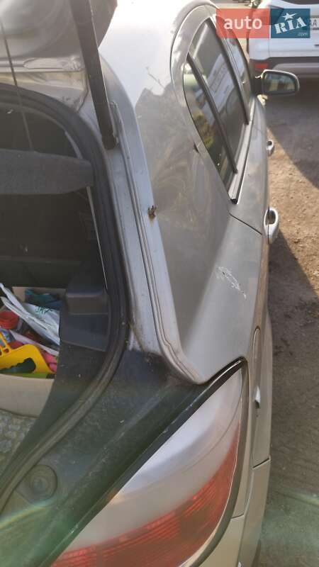 Хэтчбек Opel Astra 2006 в Киеве