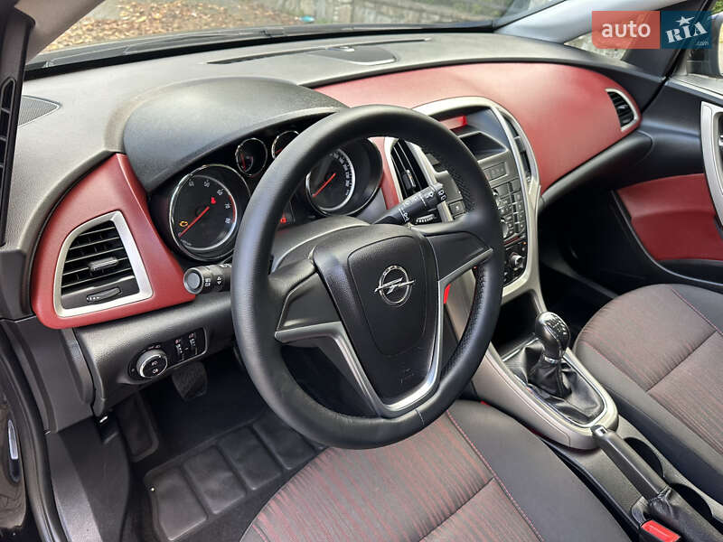 Хэтчбек Opel Astra 2010 в Надворной фото 6 Хэтчбек Opel Astra 2010 в Надворной