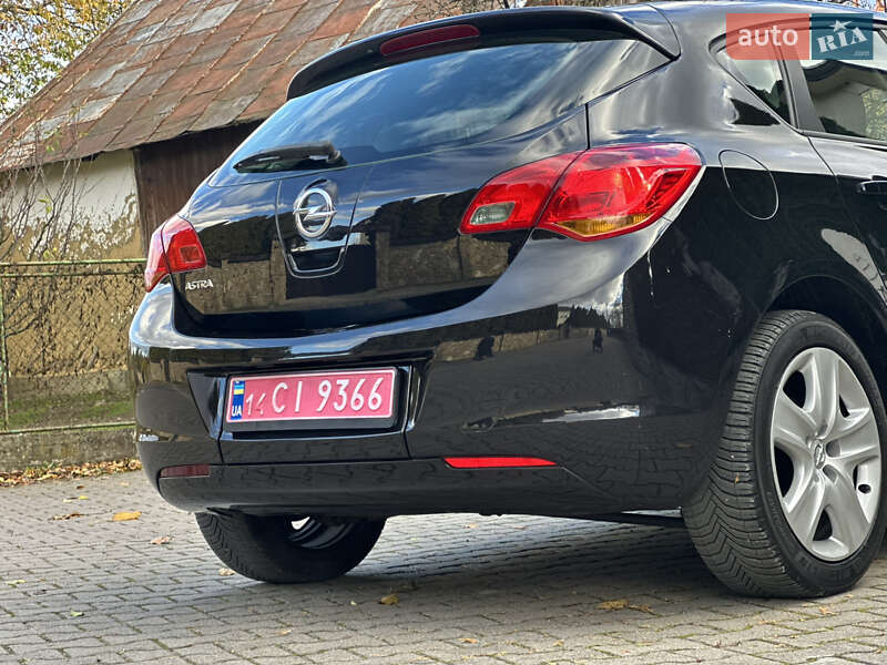 Хэтчбек Opel Astra 2010 в Надворной фото 18 Хэтчбек Opel Astra 2010 в Надворной