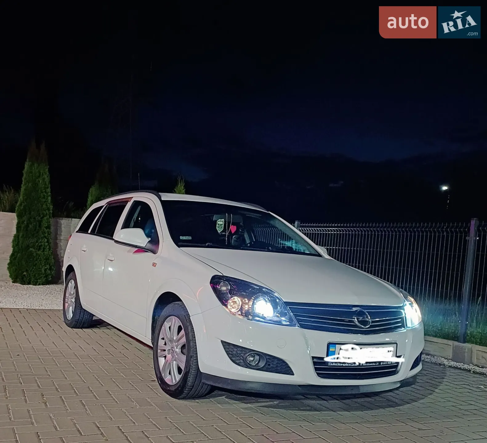 2010 Opel Astra - мініатюра 16