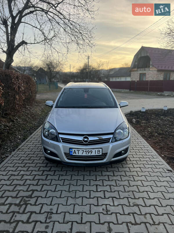 Универсал Opel Astra 2008 в Коломые