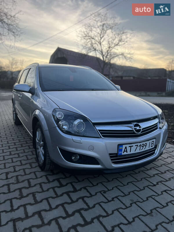 Универсал Opel Astra 2008 в Коломые