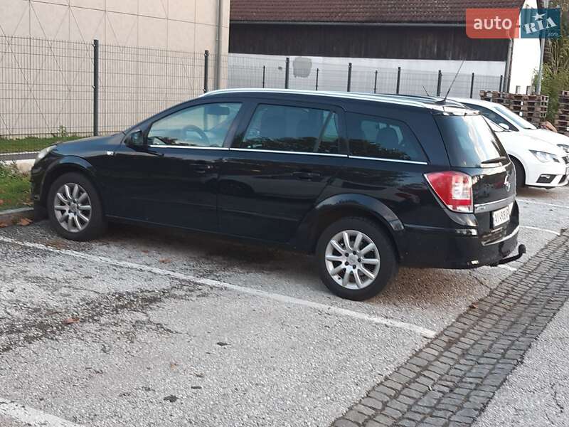 Универсал Opel Astra 2008 в Одессе