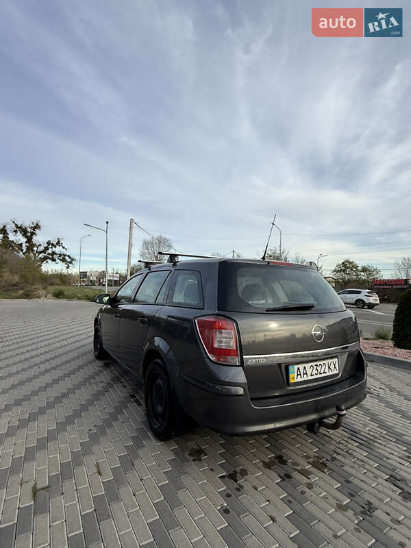 Универсал Opel Astra 2011 в Киеве фото 5 Универсал Opel Astra 2011 в Киеве