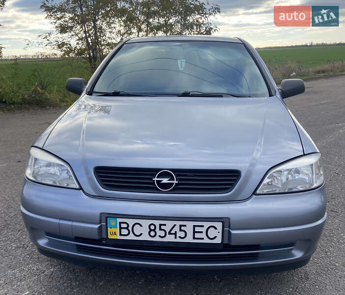 Седан Opel Astra 2008 в Новом Буге фото 3 Седан Opel Astra 2008 в Новом Буге