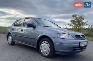 Седан Opel Astra 2008 в Новому Бузі