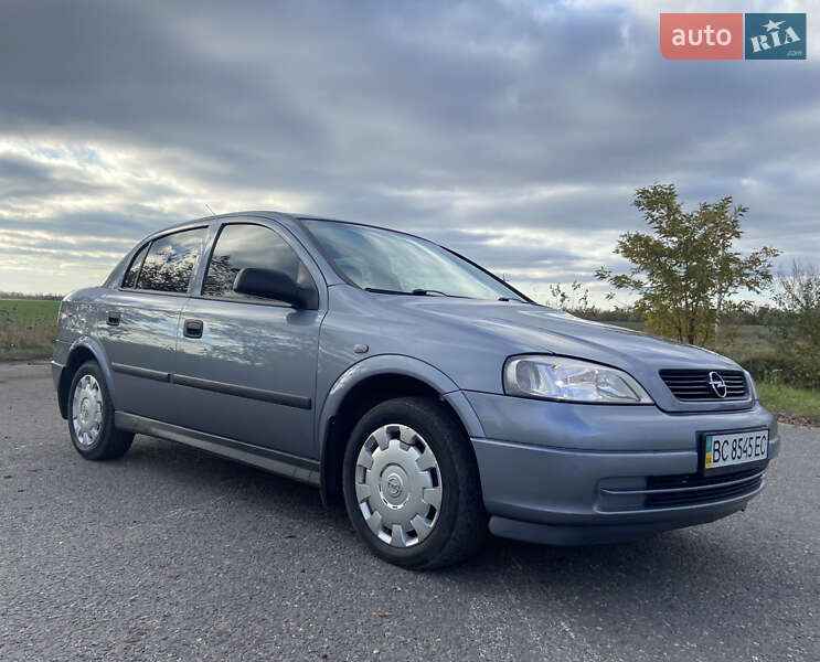 Седан Opel Astra 2008 в Новом Буге фото 5 Седан Opel Astra 2008 в Новом Буге
