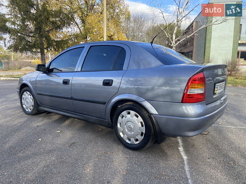 Седан Opel Astra 2008 в Новом Буге фото 6 Седан Opel Astra 2008 в Новом Буге