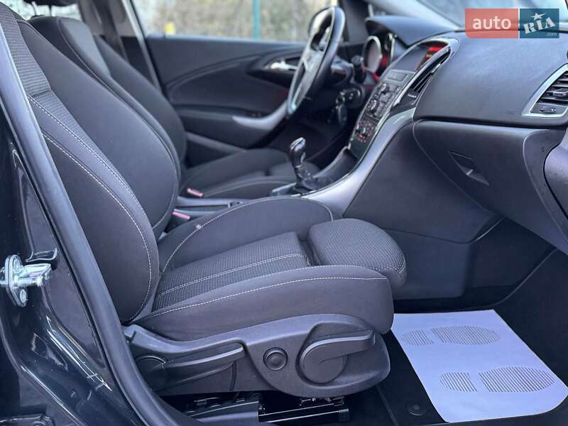 Универсал Opel Astra 2015 в Дрогобыче фото 61 Универсал Opel Astra 2015 в Дрогобыче