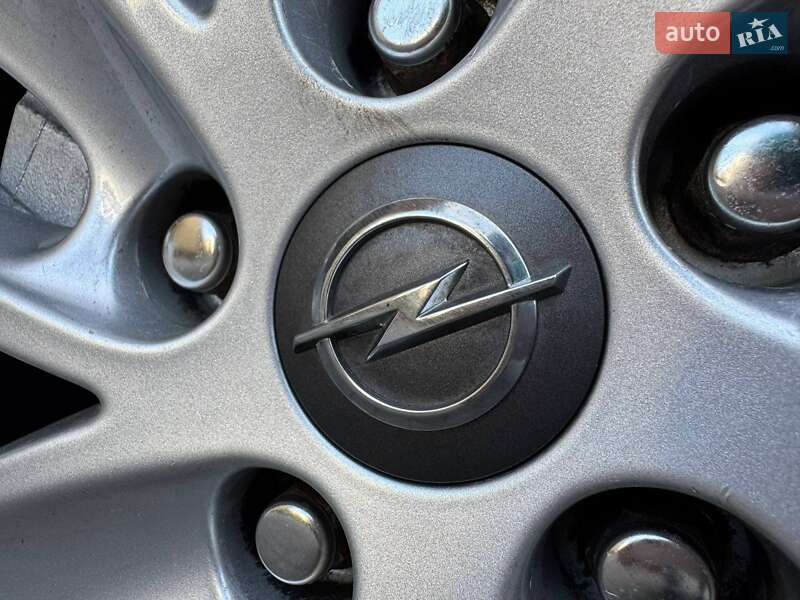 Универсал Opel Astra 2015 в Дрогобыче фото 134 Универсал Opel Astra 2015 в Дрогобыче