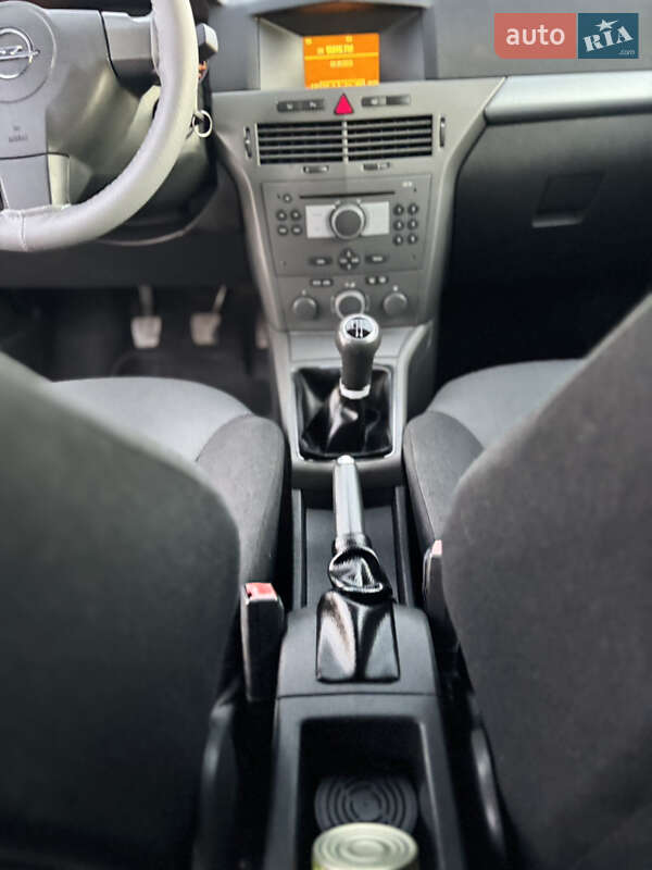 Универсал Opel Astra 2005 в Золочеве фото 52 Универсал Opel Astra 2005 в Золочеве