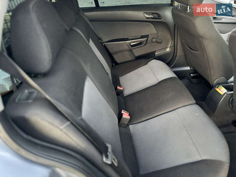 Универсал Opel Astra 2005 в Золочеве фото 57 Универсал Opel Astra 2005 в Золочеве