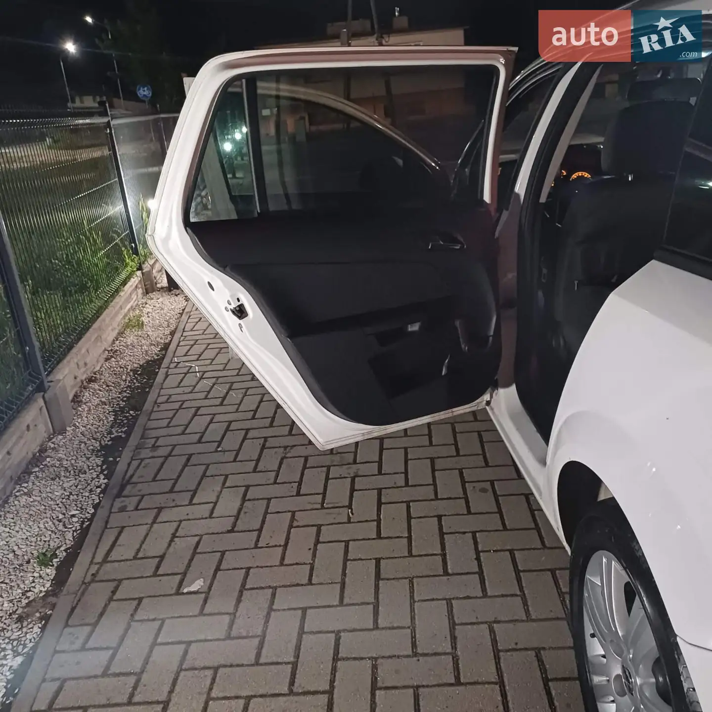 2010 Opel Astra - мініатюра 5